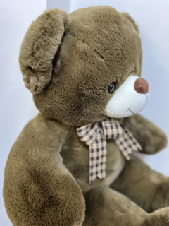 خرس گوش طلایی سایز 2 ( قهوه ای تیره )