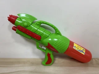 تفنگ آبپاش کد 320 (سبز2)